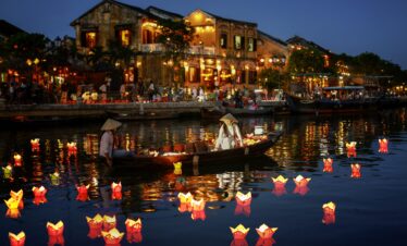 Hoi An . Scenic Lanterns